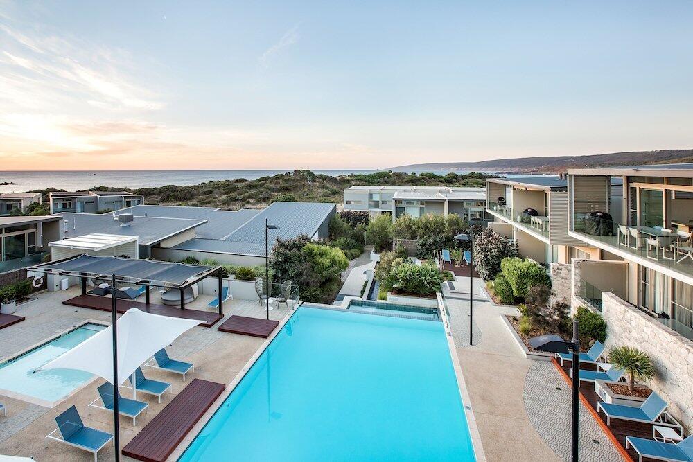 Smiths Beach Resort, the pool