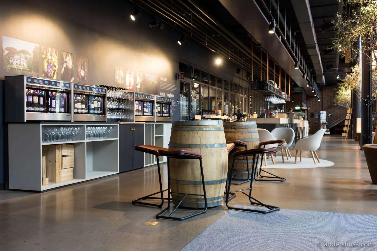 The Winery Hotel, winemakers bar