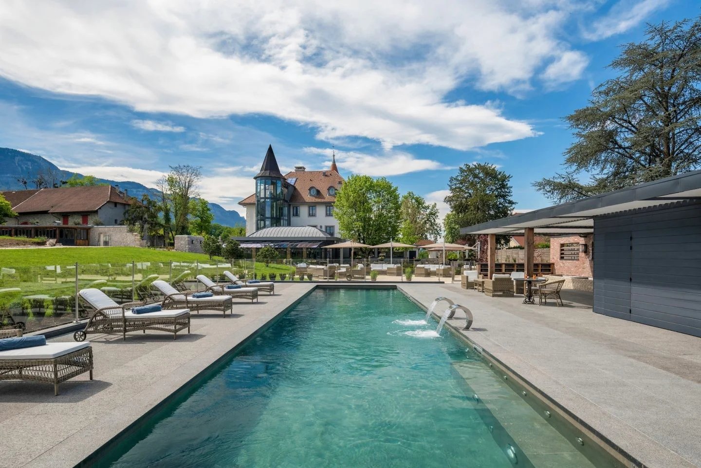 Chateau Brachet, the pool