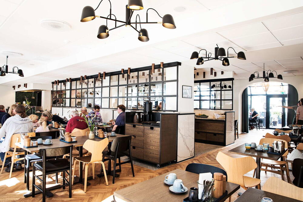Hotel Kong Arthur — eat & drink