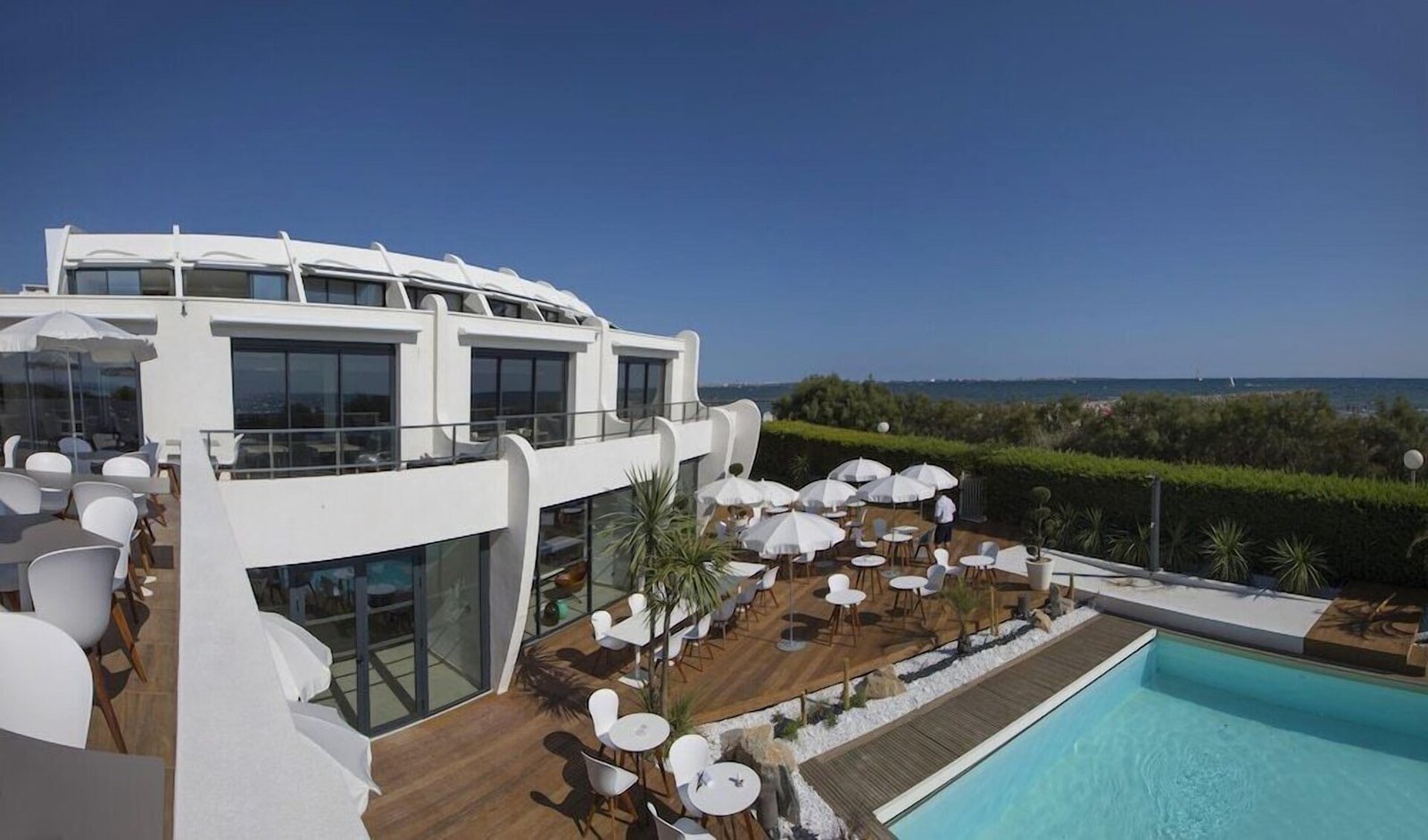 Hôtel La Plage, the pool