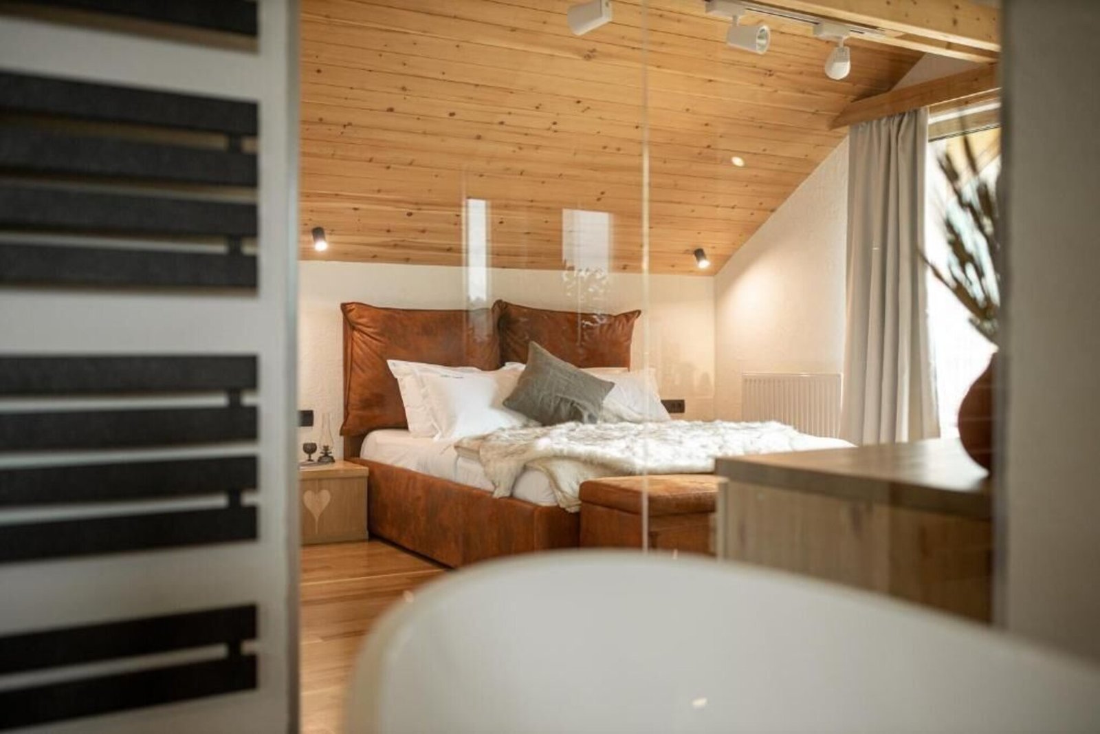 Zara Chalet, rooms