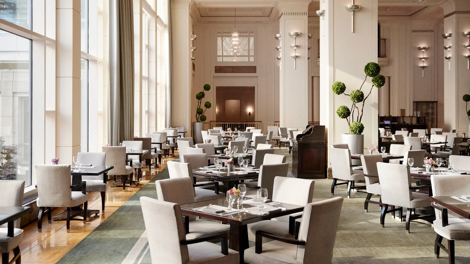 The Peninsula Chicago — eat & drink