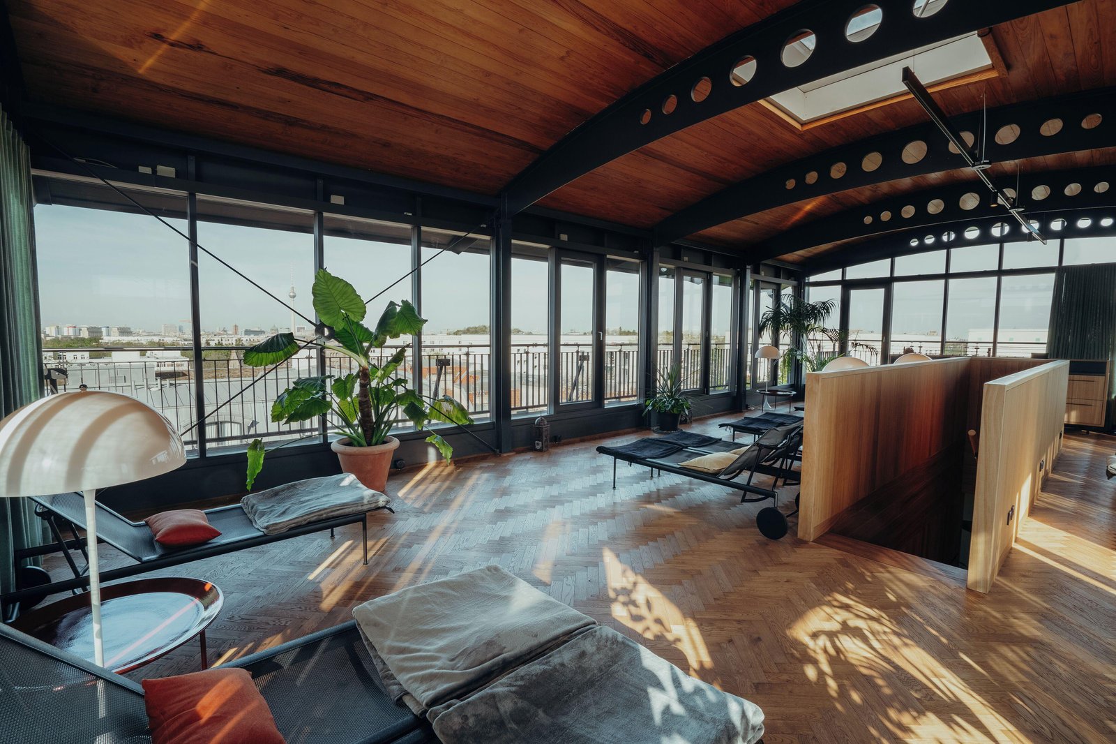 Sly Berlin, rooftop lounge and gym