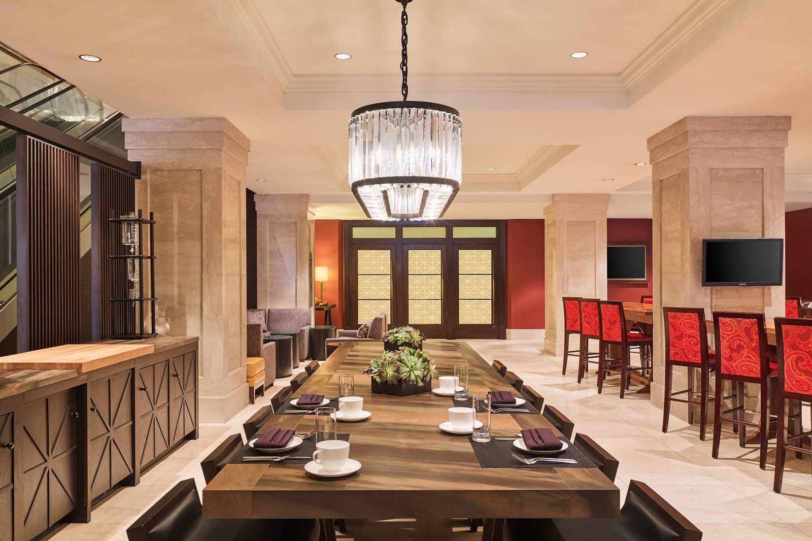 JW Marriott Chicago, the lobby lounge