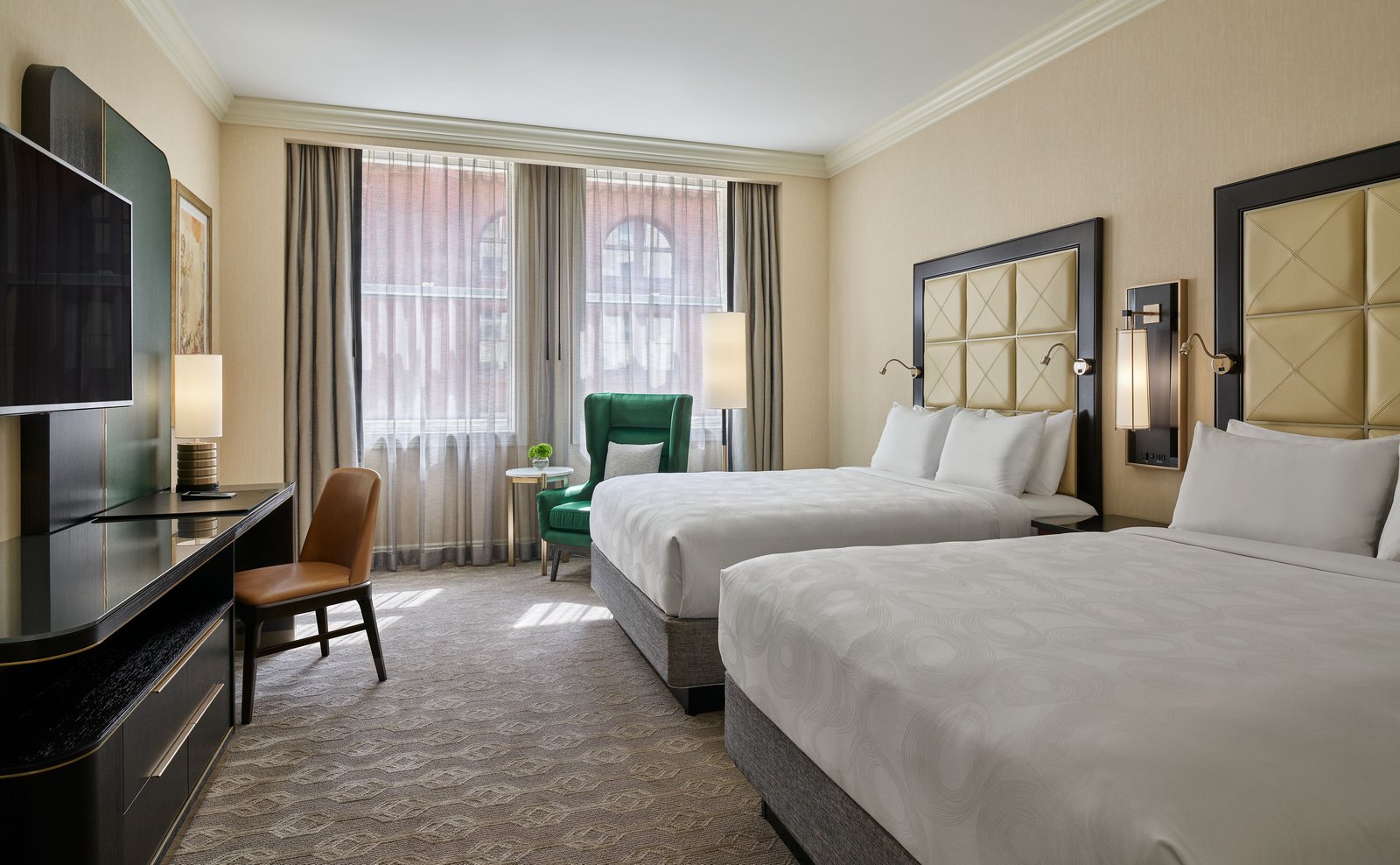 JW Marriott Chicago — rooms