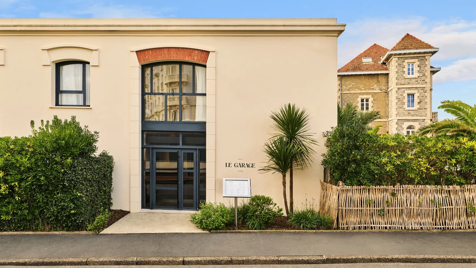Hôtel Le Garage Biarritz, how it began