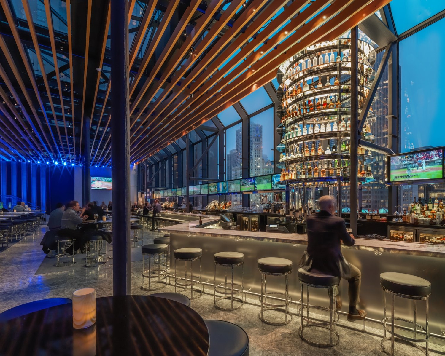 Hyatt Regency Chicago — eat & drink