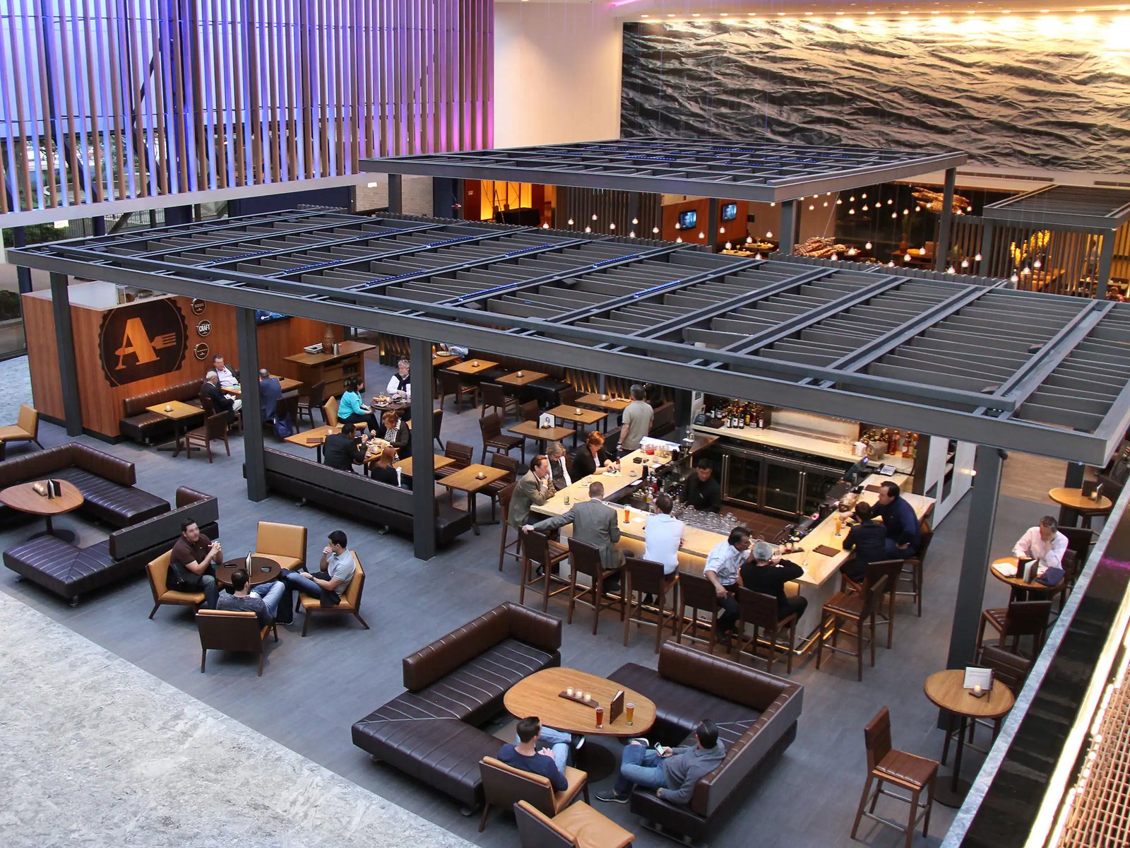 Hyatt Regency Chicago — eat & drink