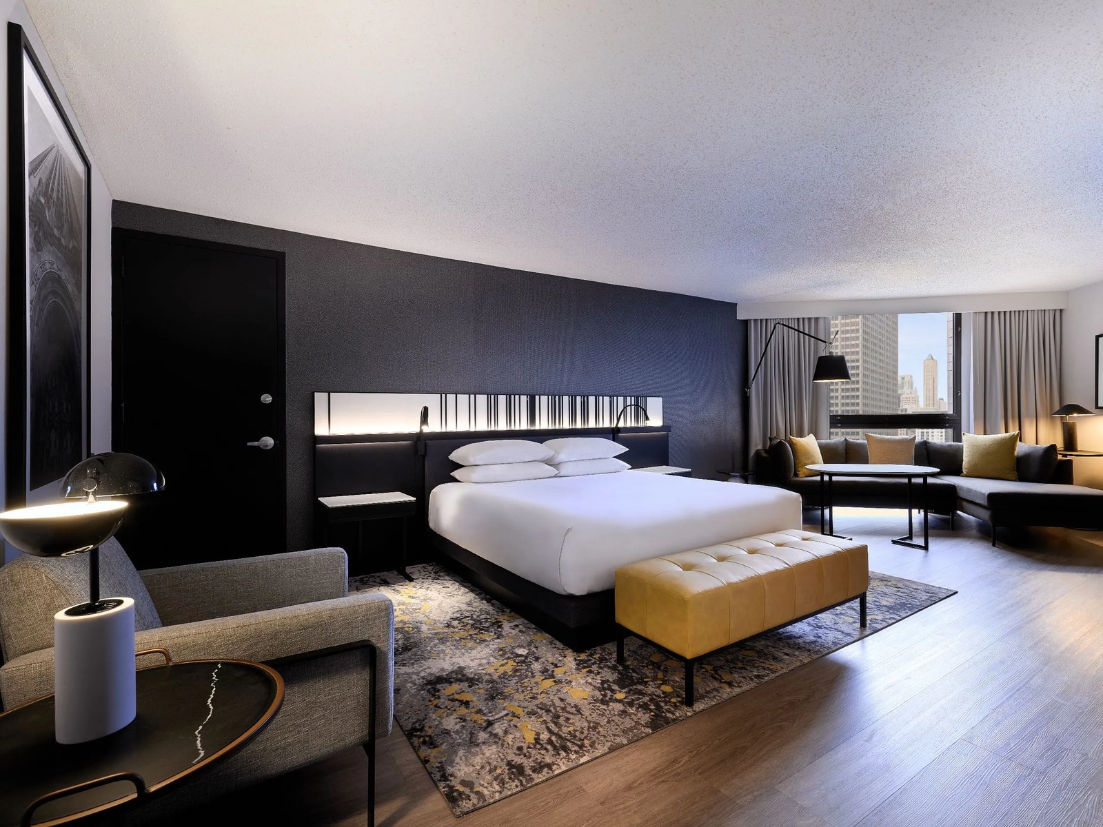 Hyatt Regency Chicago — rooms
