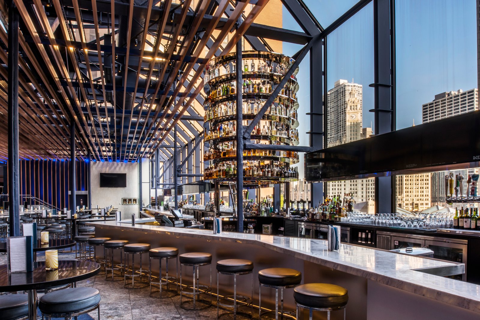 Hyatt Regency Chicago — eat & drink