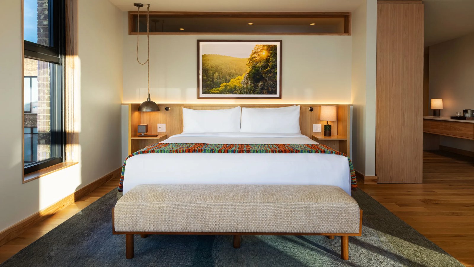 The Compton Bentonville, rooms