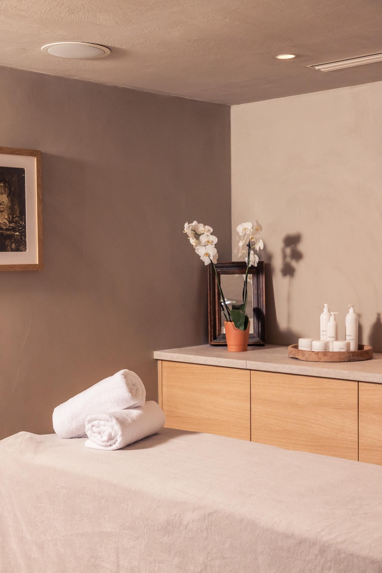 Hôtel INDARRA & Spa - Piscine, the spa
