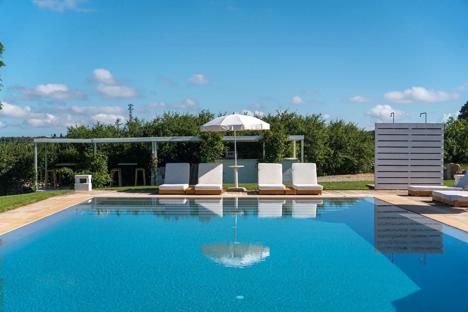 Nina Trulli Resort, the pool