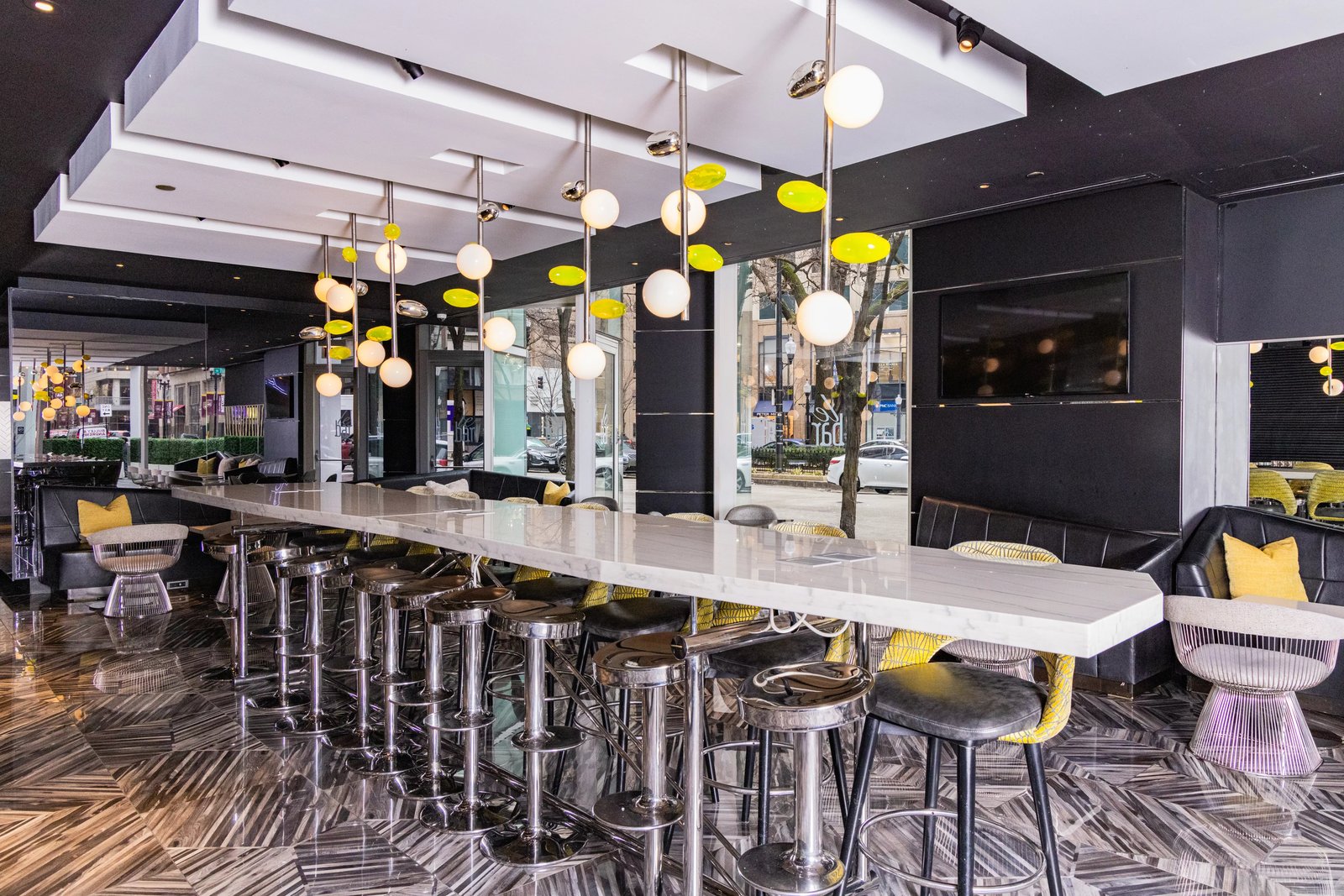Sofitel Chicago Magnificent Mile — eat & drink