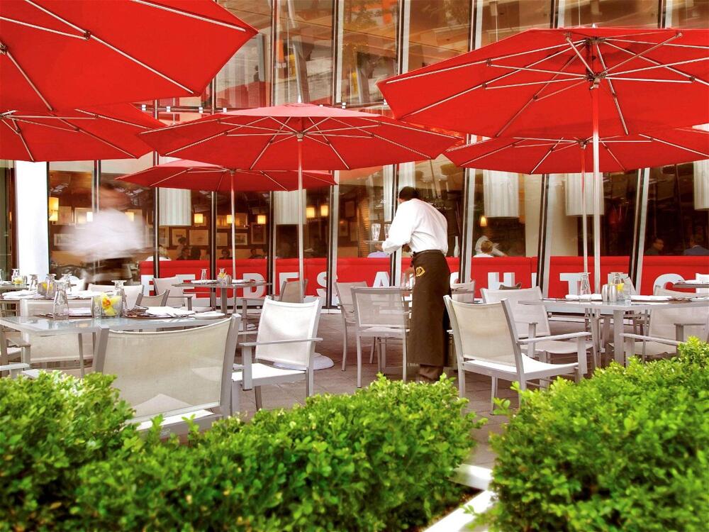 Sofitel Chicago Magnificent Mile — eat & drink