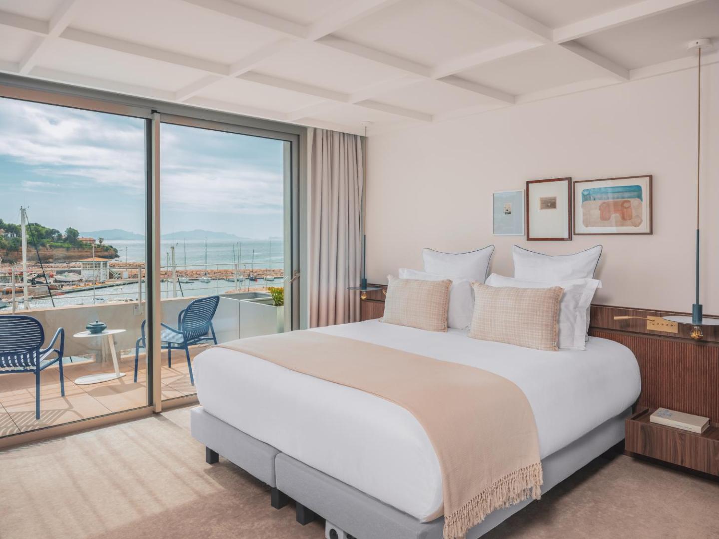 Hotel BLEU, rooms