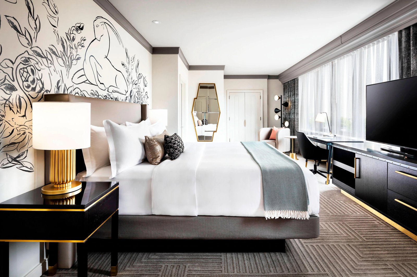 The Gwen Luxury Collection Hotel — rooms