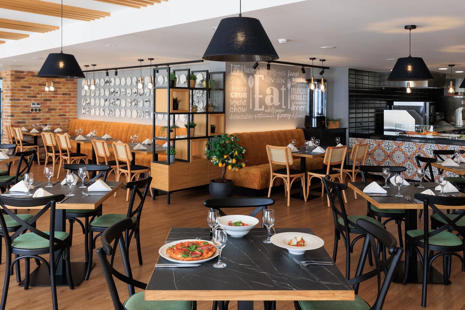 Ensana Aquahouse, at the table