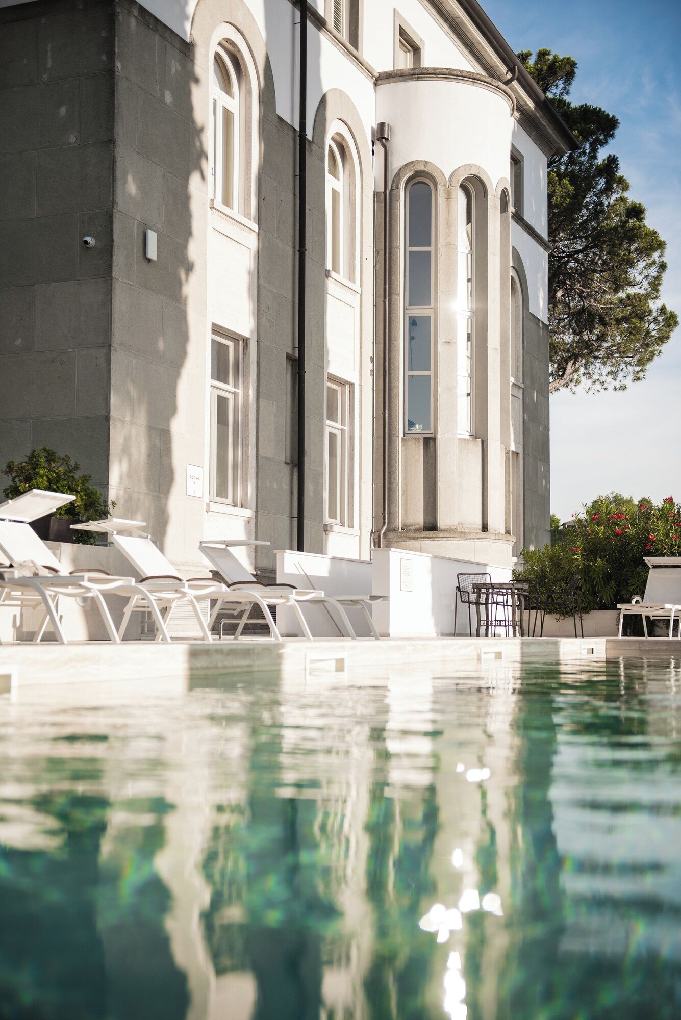 Villa Monty Banks, the pool