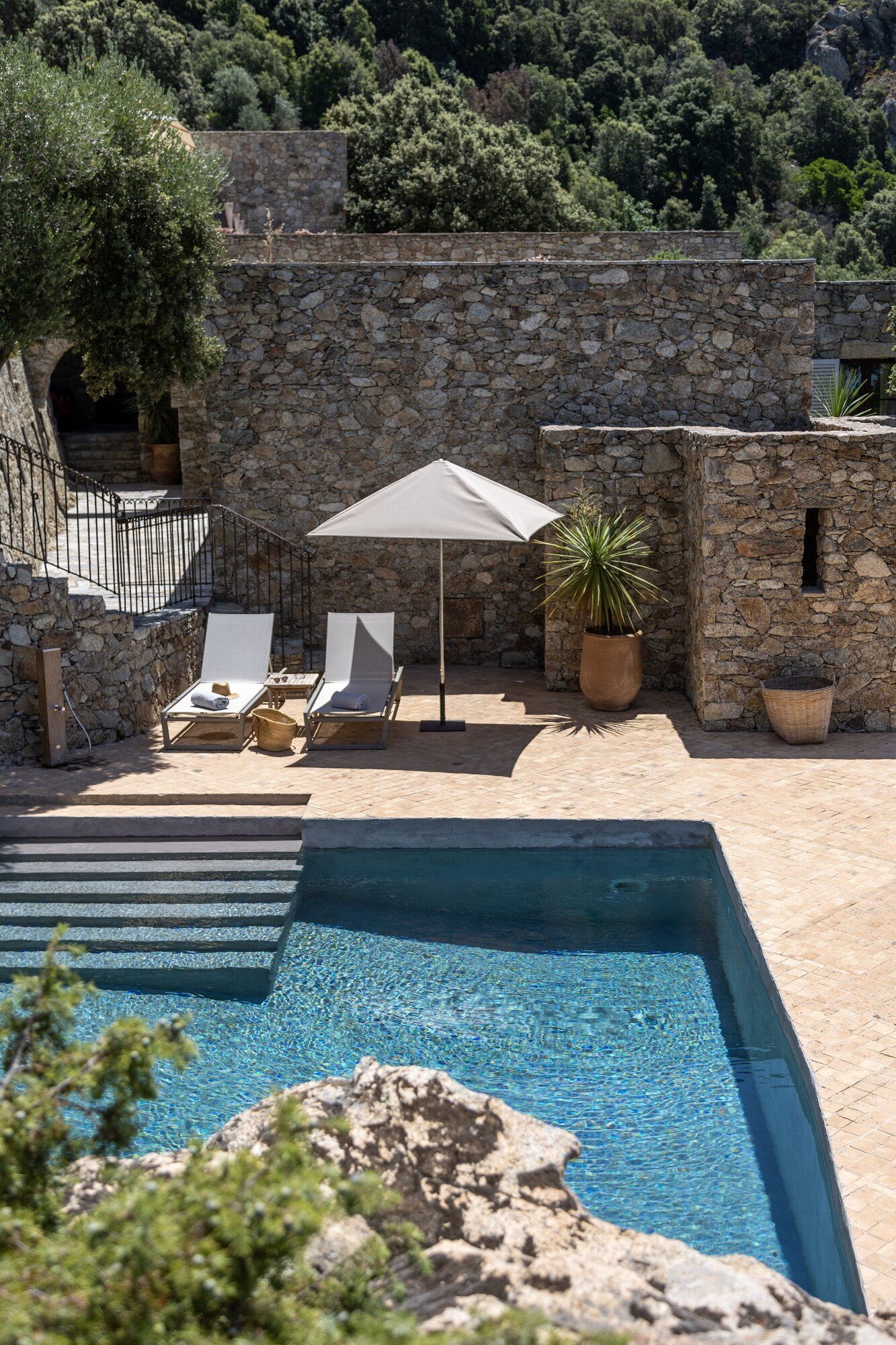 Hôtel Case Latine, the pool