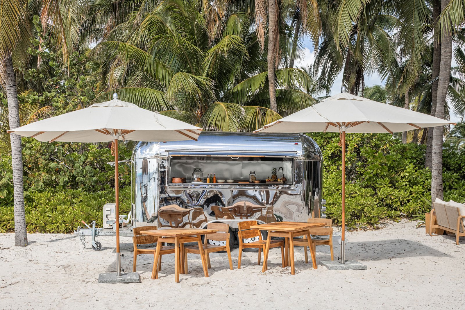 Almare, a Luxury Collection Resort, Isla Mujeres, Adult All-Inclusive, at the table