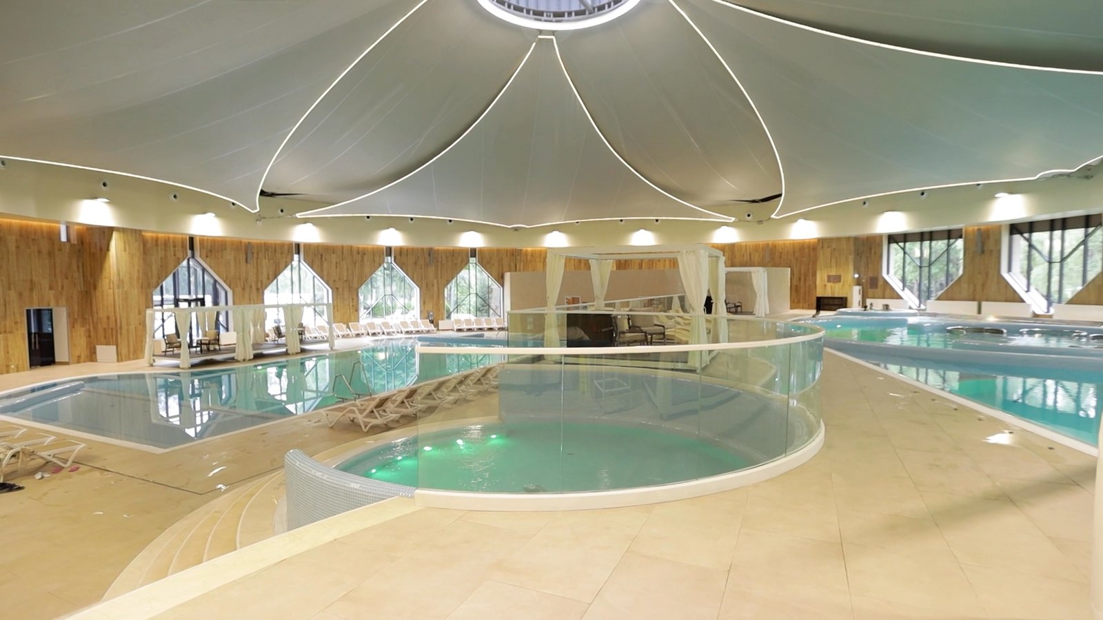 Swissotel Wellness Resort Alatau Almaty, the pool