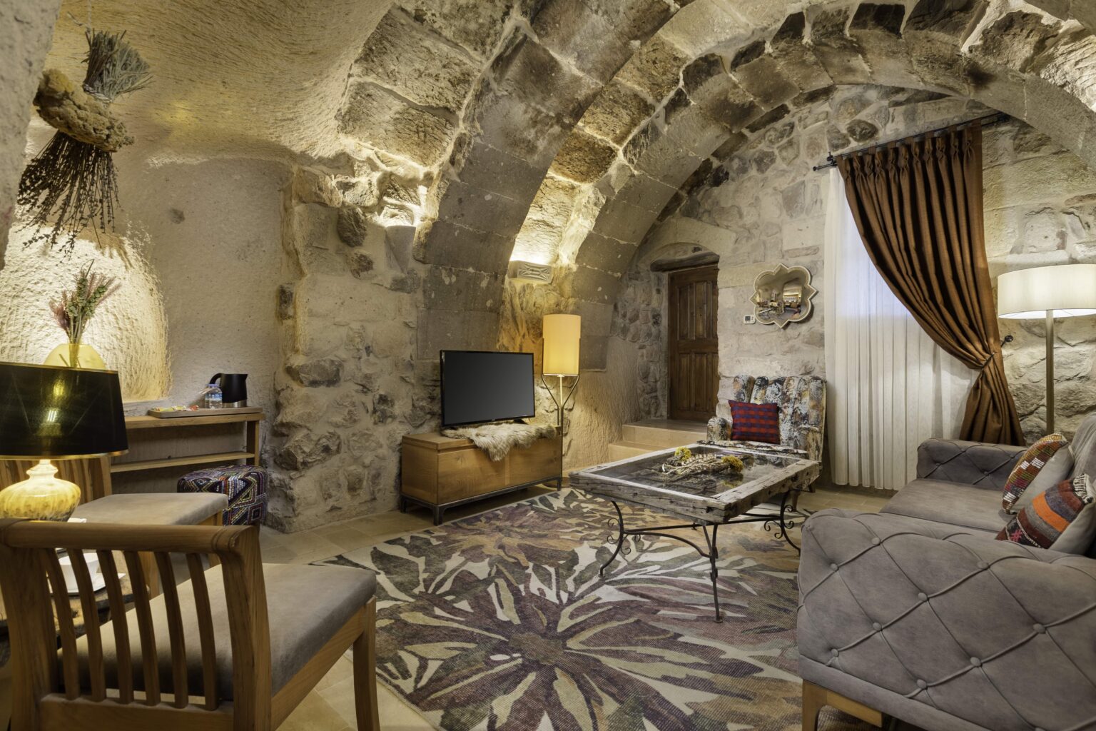 The Rupestral House, rooms