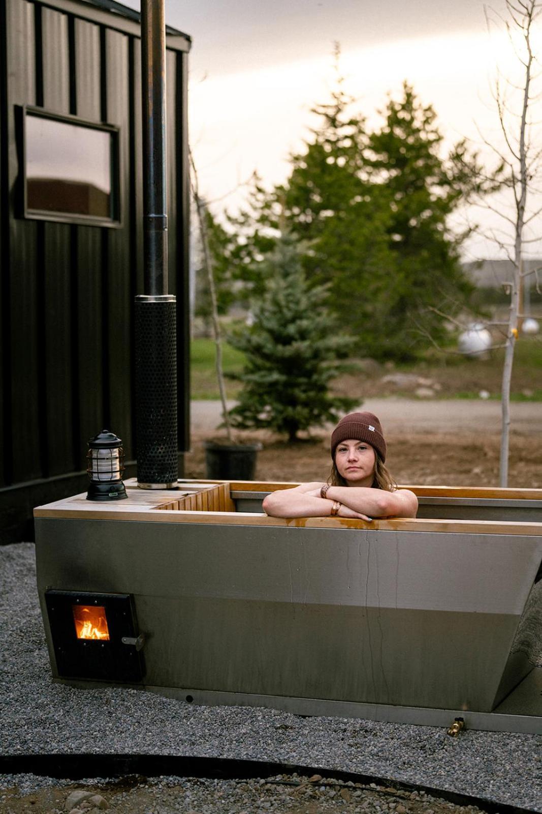 Yellowstone Peaks Hotel