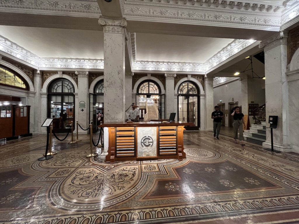 Chicago Athletic Association — vibe