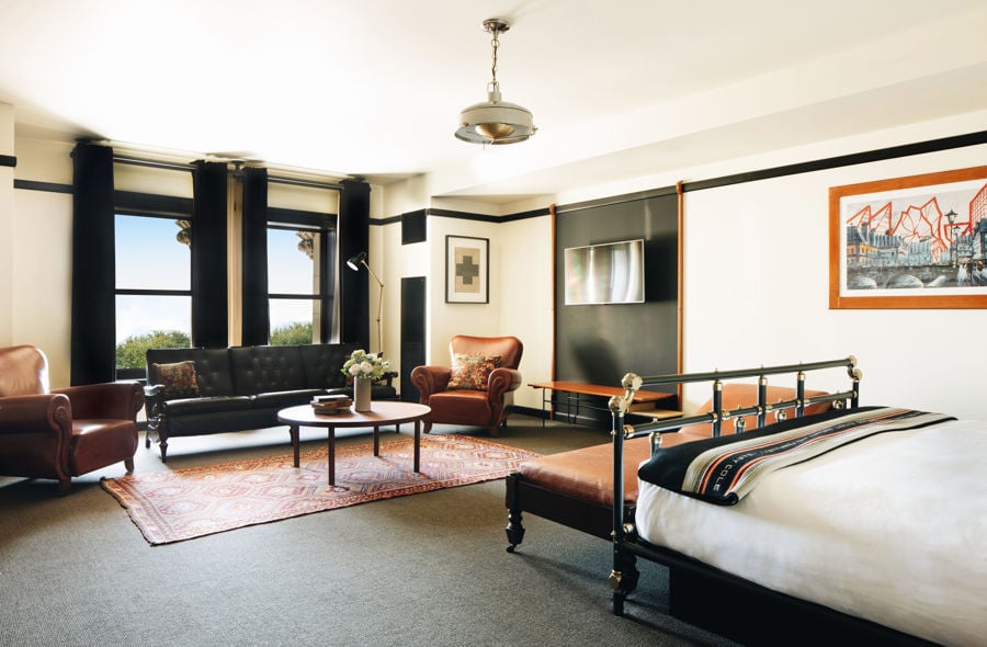 Chicago Athletic Association — rooms
