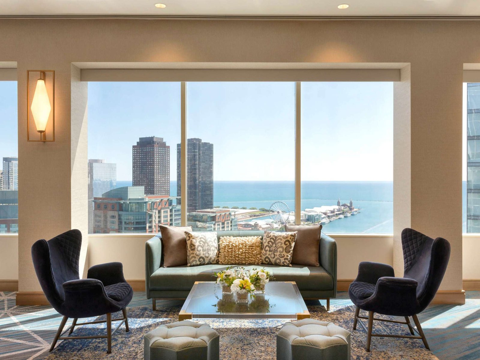 Swissôtel Chicago — eat & drink