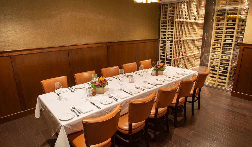 Swissôtel Chicago — eat & drink