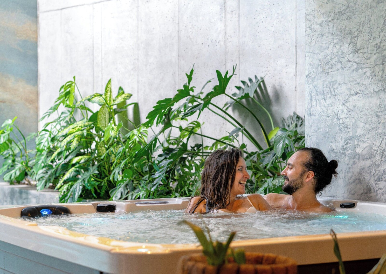 GO Quito Hotel, the gym and baths