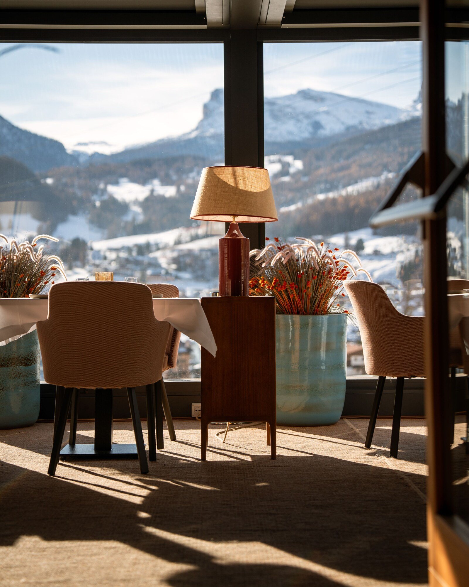 Casa Guargne', at the table