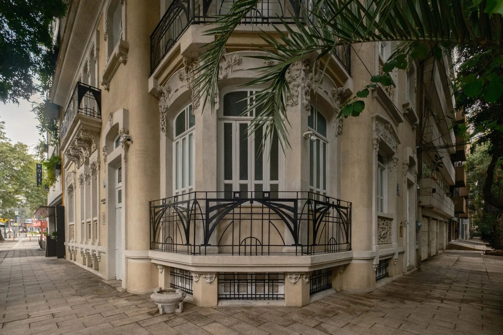 Hotel Casa Izel Roma Norte, how it began