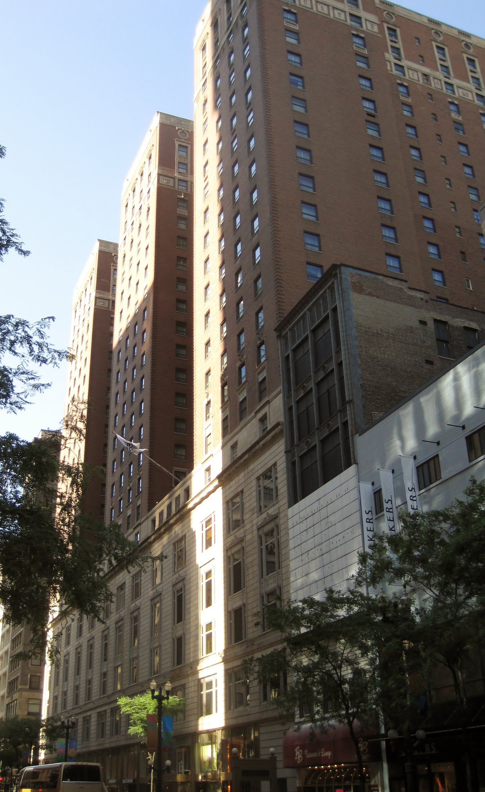 Palmer House Hilton — backstory