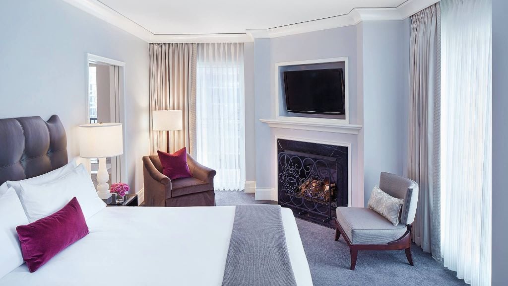 Waldorf Astoria Chicago — rooms