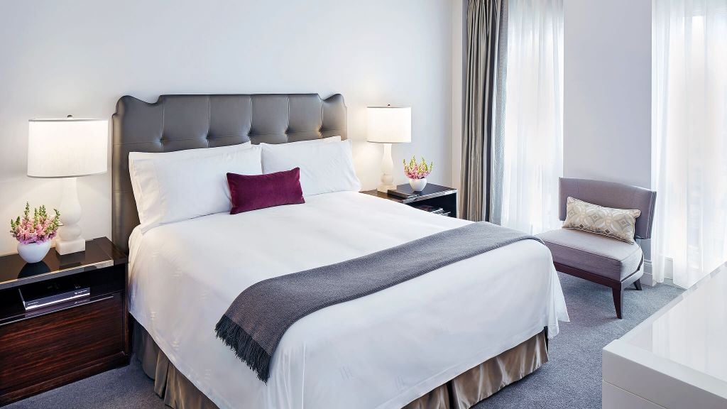Waldorf Astoria Chicago — rooms