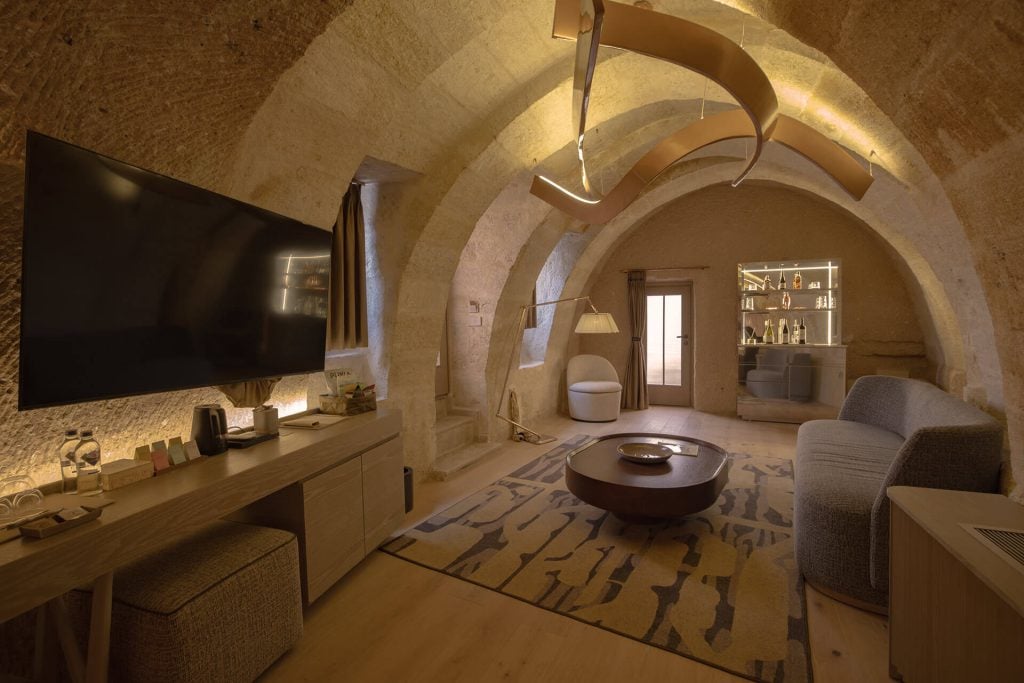 Avantgarde Refined - Caves of Cappadocia