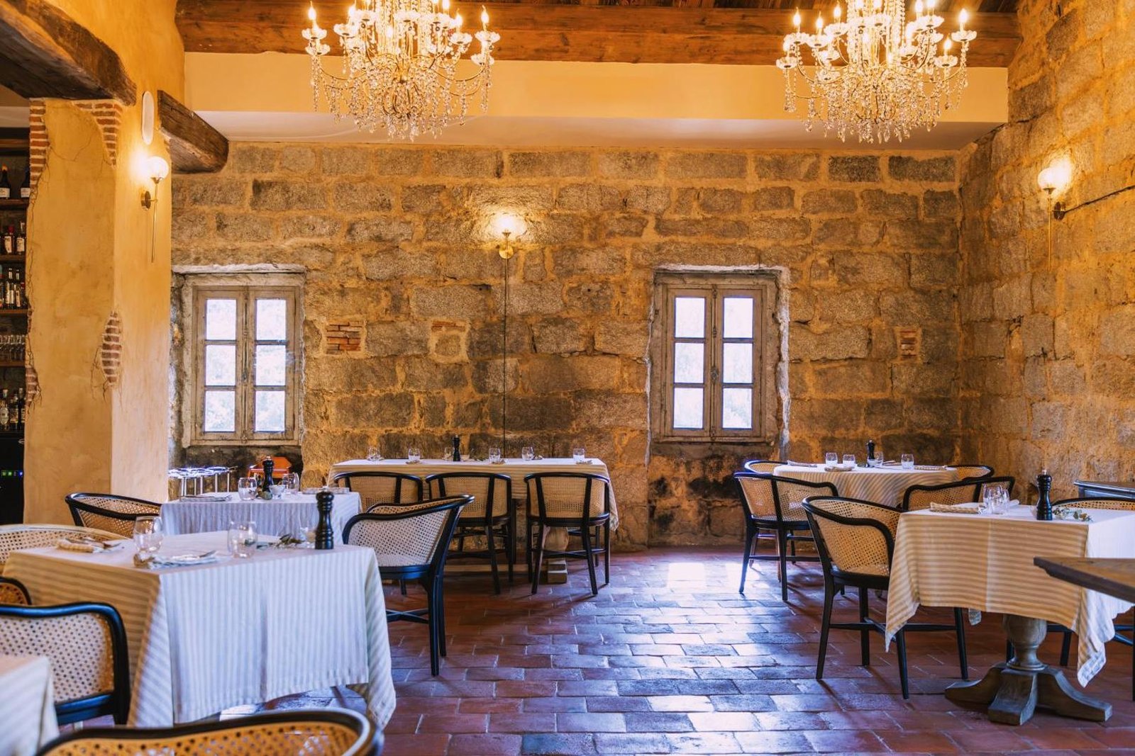 Le Hameau de Saparale, at the table
