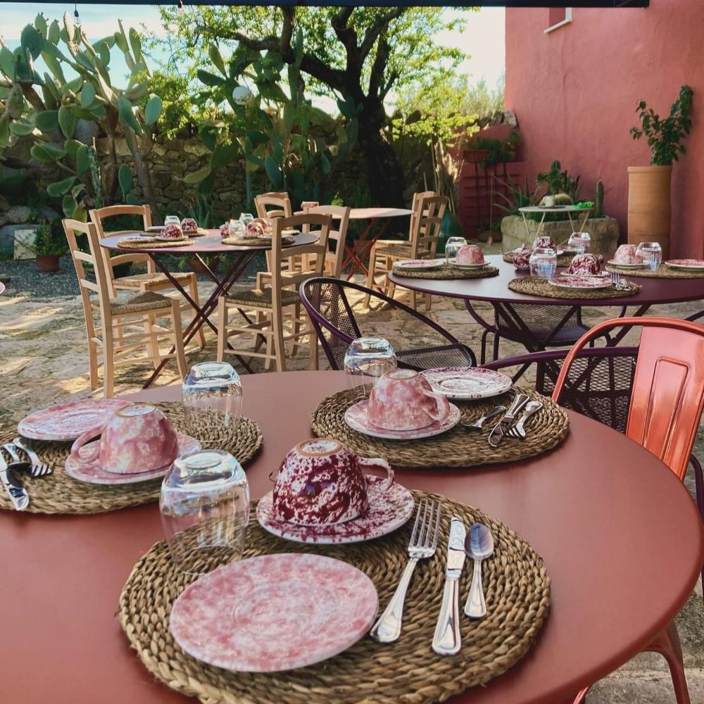 Antica Masseria le Monache, at the table