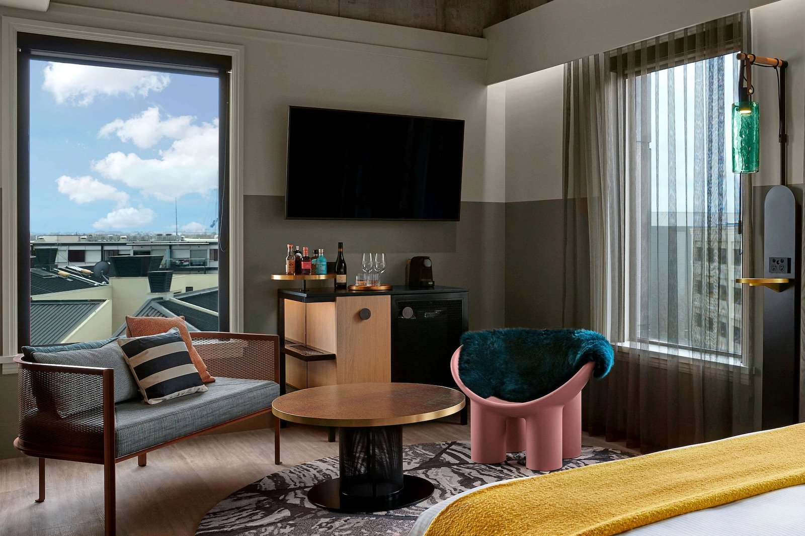 QT Auckland — rooms