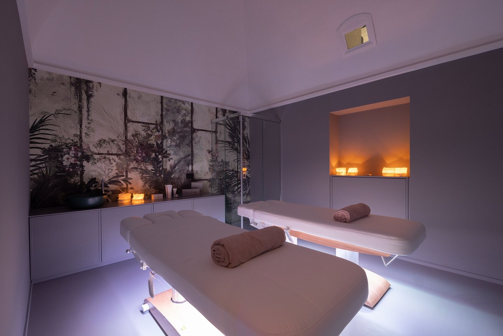Vis Urban Suite & Spa, the pool