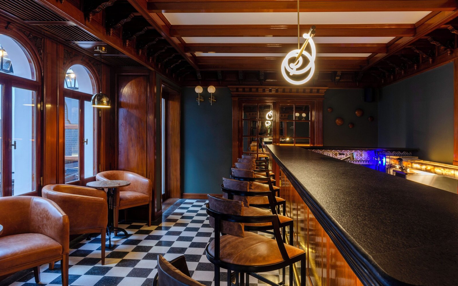 El Bodeguero Hotel, at the table