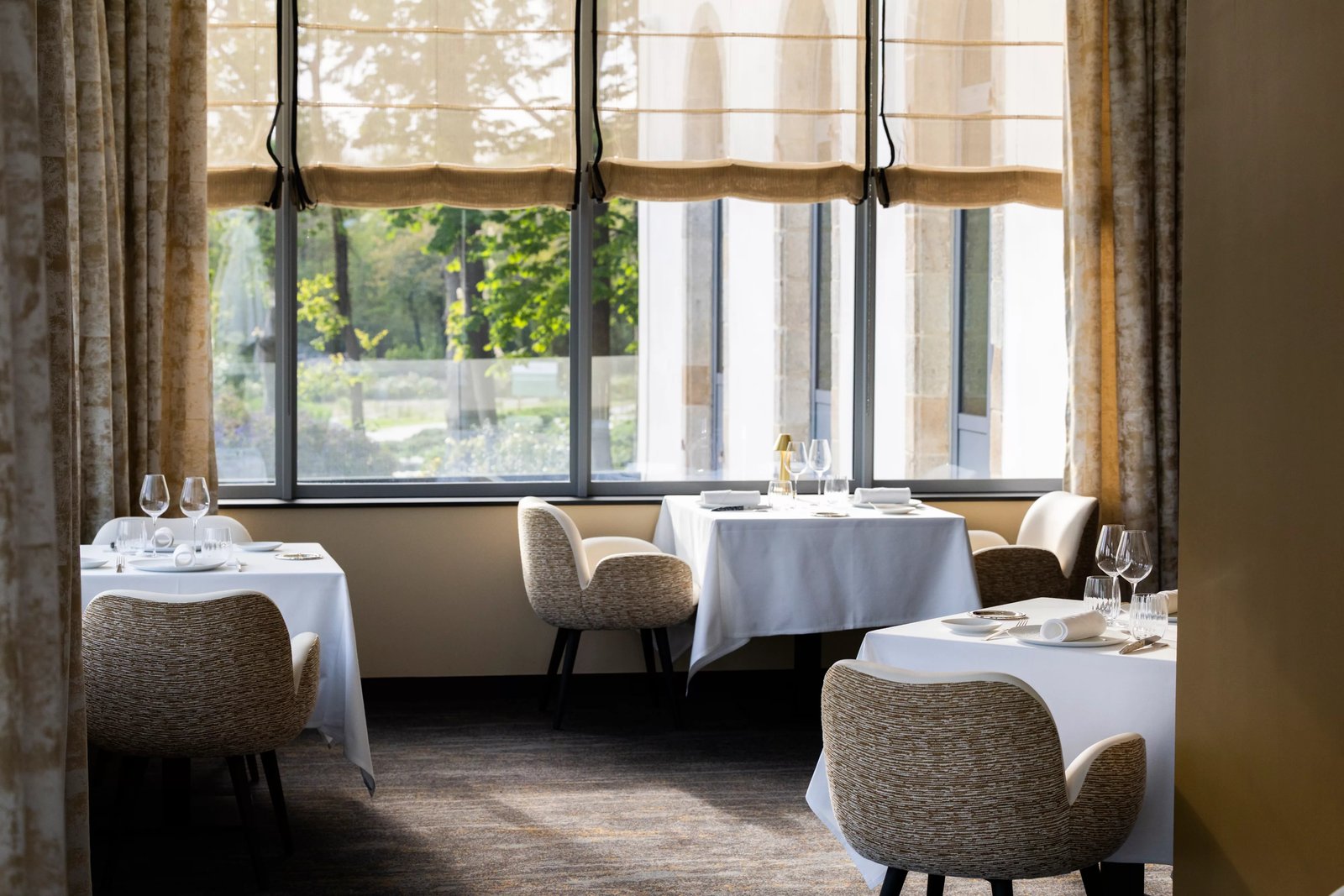 Domaine du Liziec Vannes - MGallery Collection, at the table