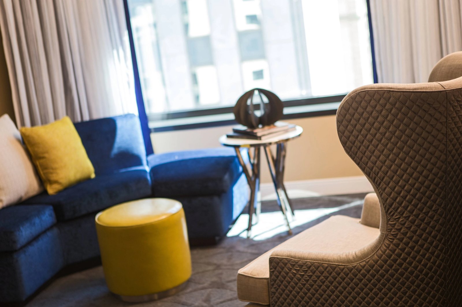 Renaissance Chicago Downtown Hotel — eat & drink
