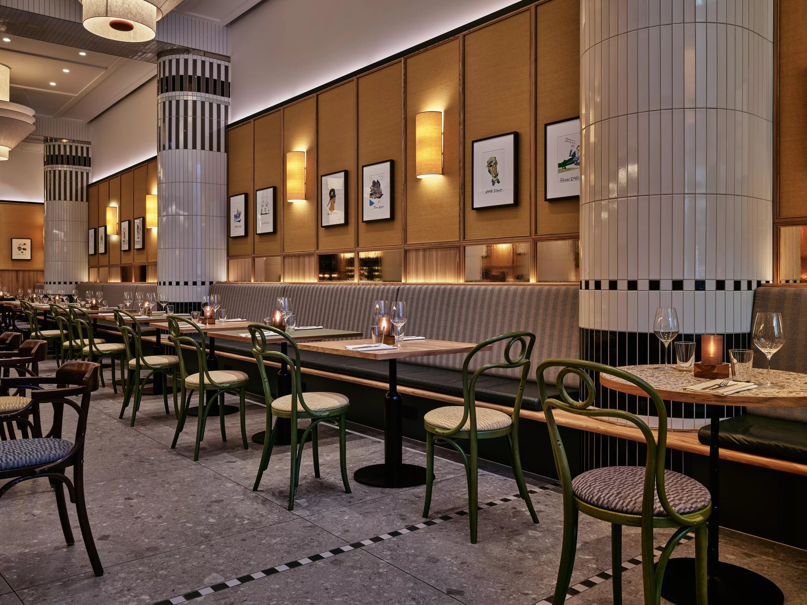 Kimpton Main Frankfurt by IHG, at the table