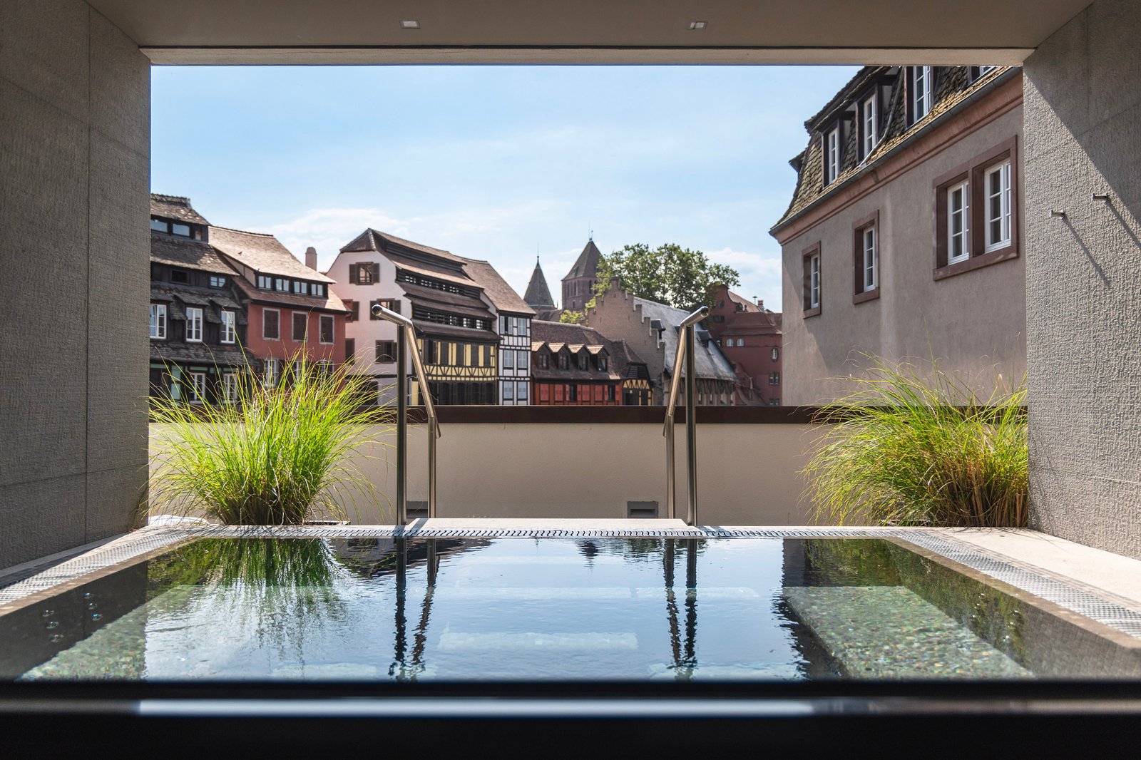 Pavillon Régent Petite France, the whirlpool and gym