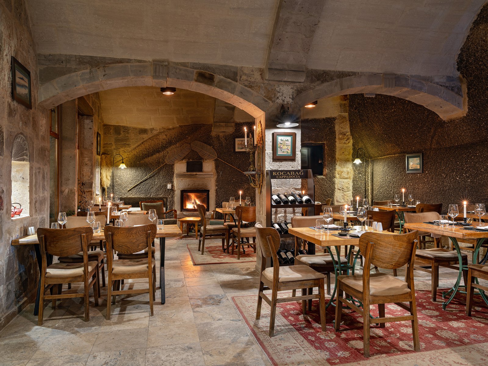 Aza Cave Hotel, at the table